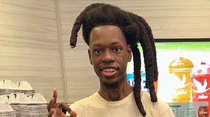 Julio Foolio’s Friends & Family Sing Yungeen Ace’s Diss ‘When I See You’ At His Funeral 