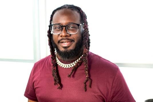T-Pain Stops His Show At Mississippi Valley Fair After Fans Threw Things At Him On Stage