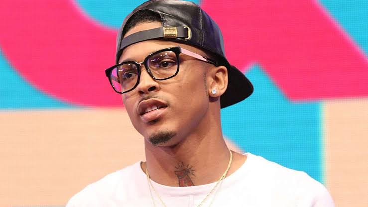 August Alsina & His Bae Zu Outside For A Boat Cruise