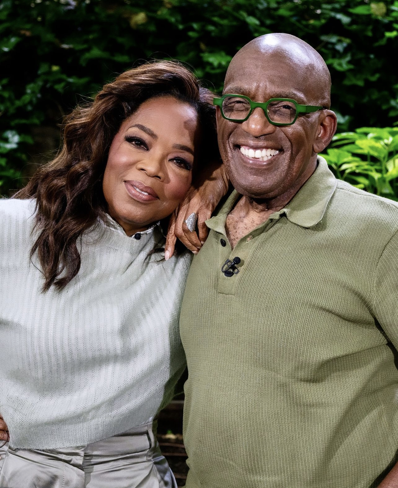 Oprah Reveals Knee Surgery Made Her Have Peace With Knowing There Isn't As Much Time Left For Her To Live