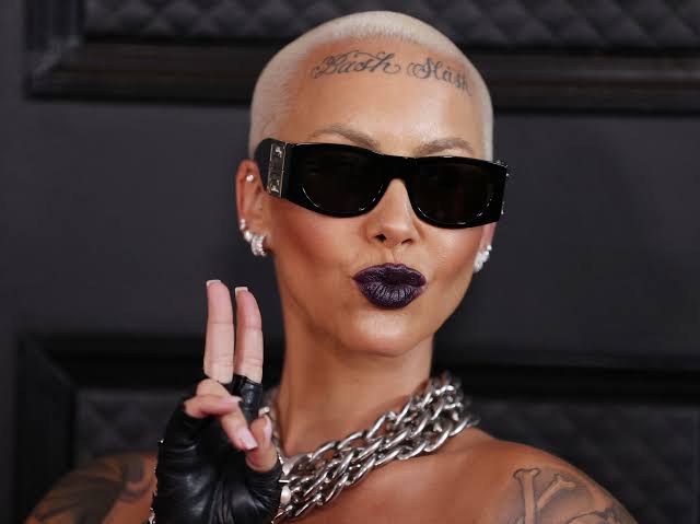 Amber Rose Shares Petition To Pardon Tory Lanez: “Free Tory!”