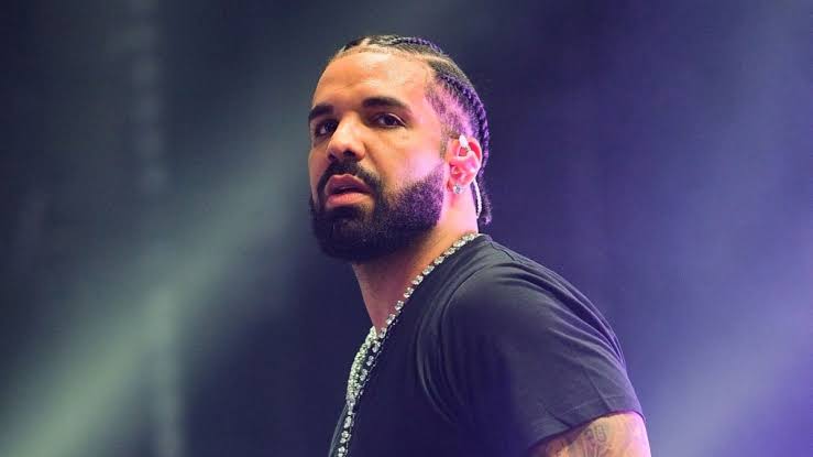 Tylil Accidentally Leaks Drake’s Phone Number On Stream